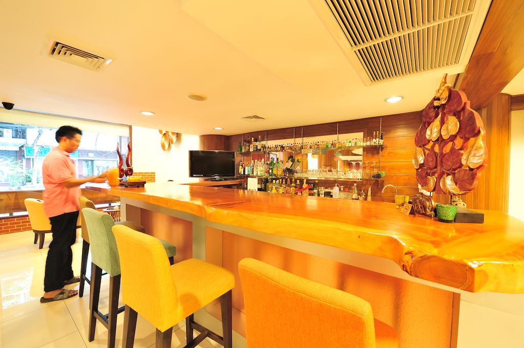 Lullaby Inn Silom Bangkok Exterior foto